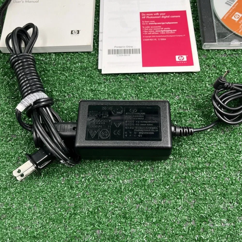 HP PhotoSmart R707 5.1MP Digital‎ Camera With HP Instant Share For Parts